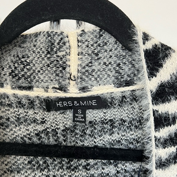 SHOP STARLOW ZEBRA CARDIGAN - Picture 2 of 3